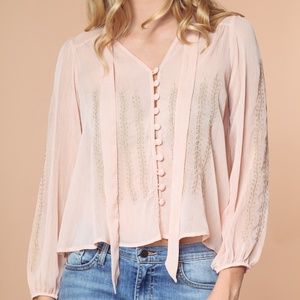 SHEER V-NECK BUTTON DOWN BLOUSE [BVYB006005]